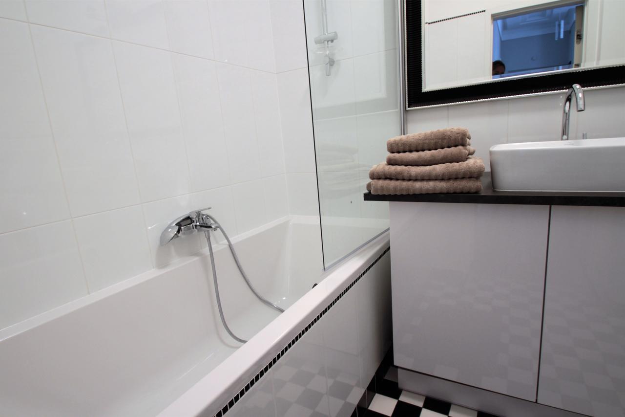 Classic Apartment In วอร์ซอ ภายนอก รูปภาพ